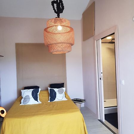 La Poussiniere Hotel Aigueze Ngoại thất bức ảnh