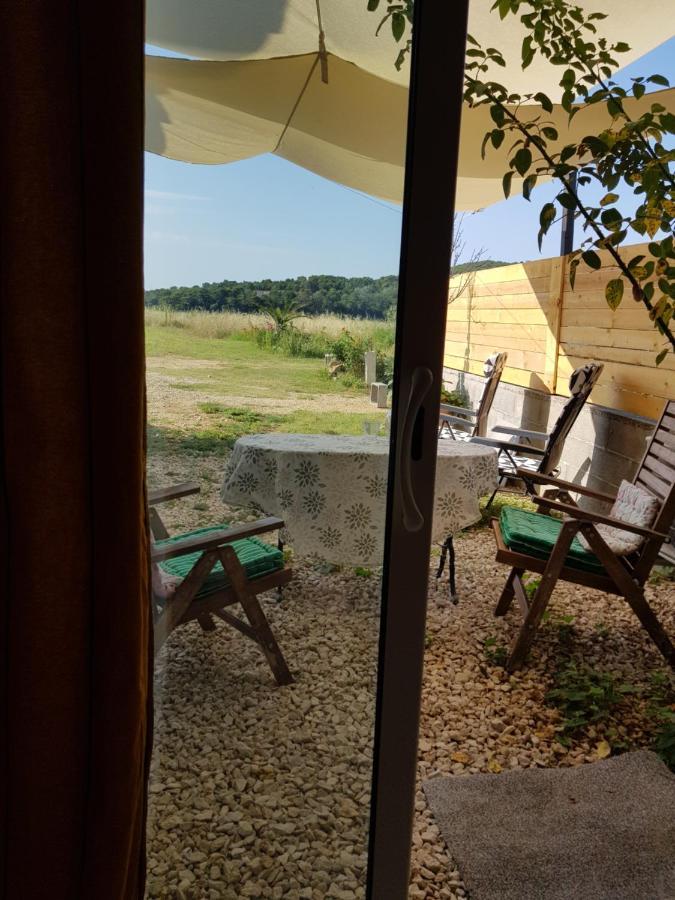 La Poussiniere Hotel Aigueze Ngoại thất bức ảnh